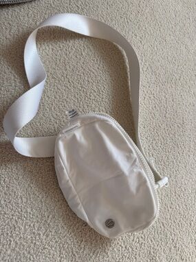lululemon white nylon belt bag with adjustable strap